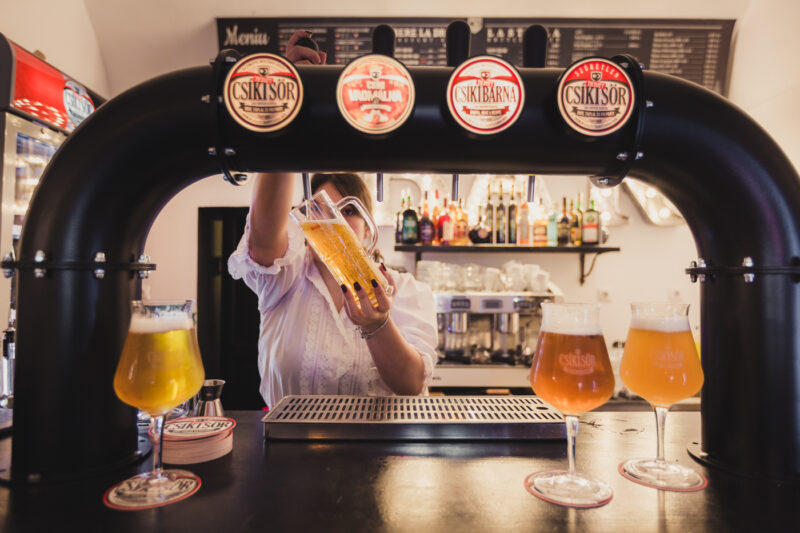 Tiltott Csiki Sorozo Sibiu, fotografie eveniment deschidere bar Sibiu